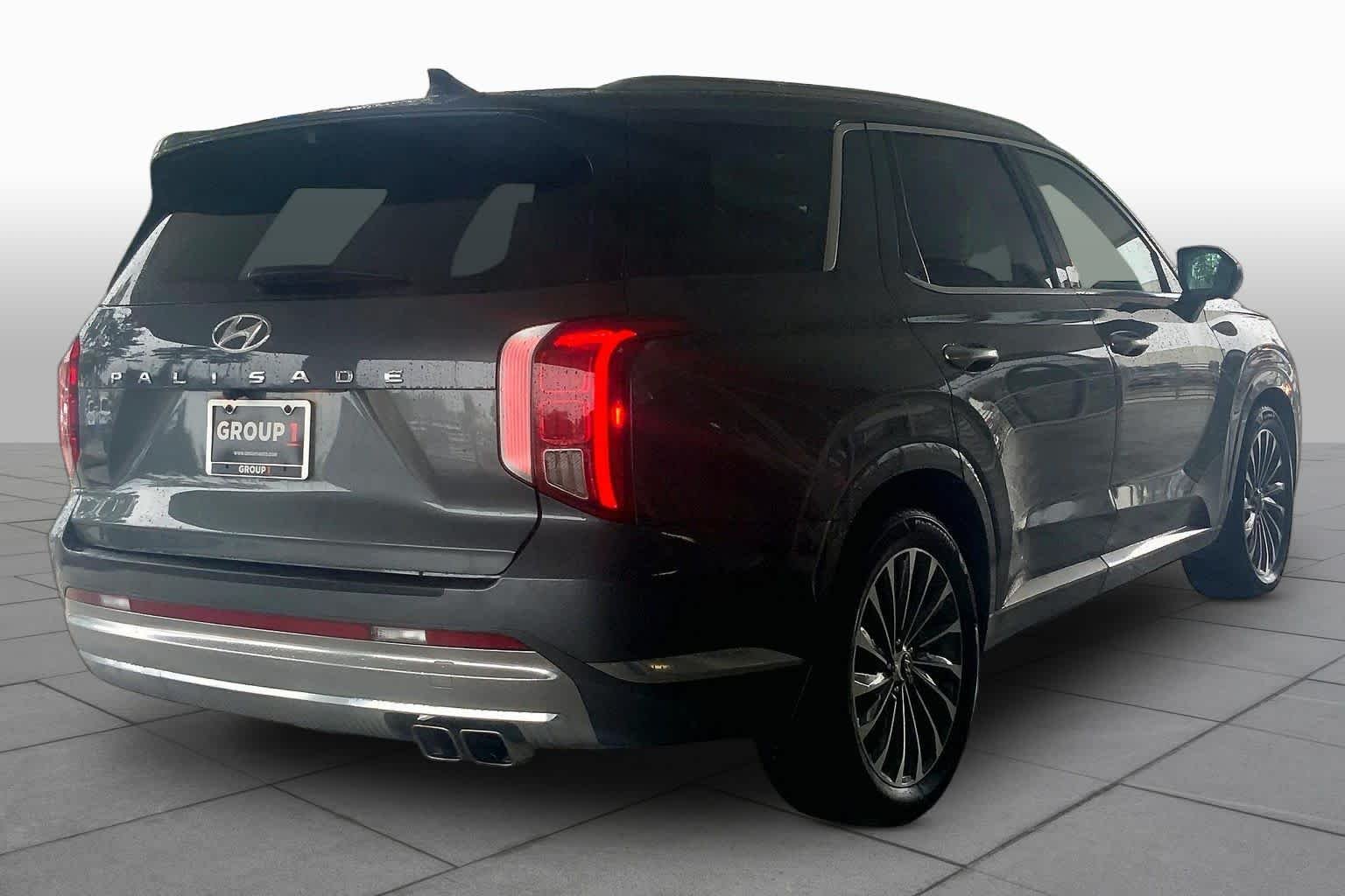 Used 2024 Steel Graphite Hyundai Calligraphy image 11