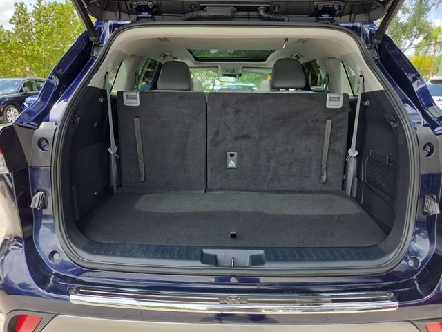 Used 2023 Blue Toyota Platinum image 25