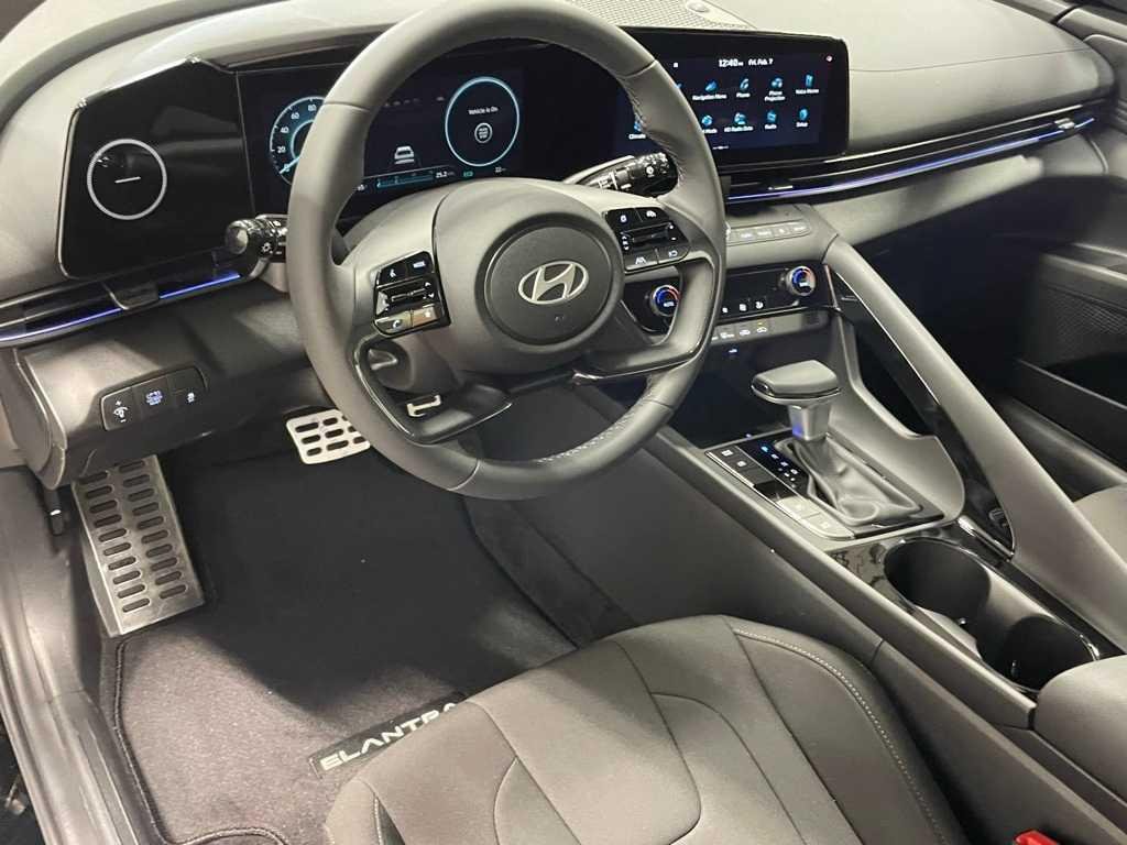 New 2025 Abyss Black Hyundai SEL Sport image 36