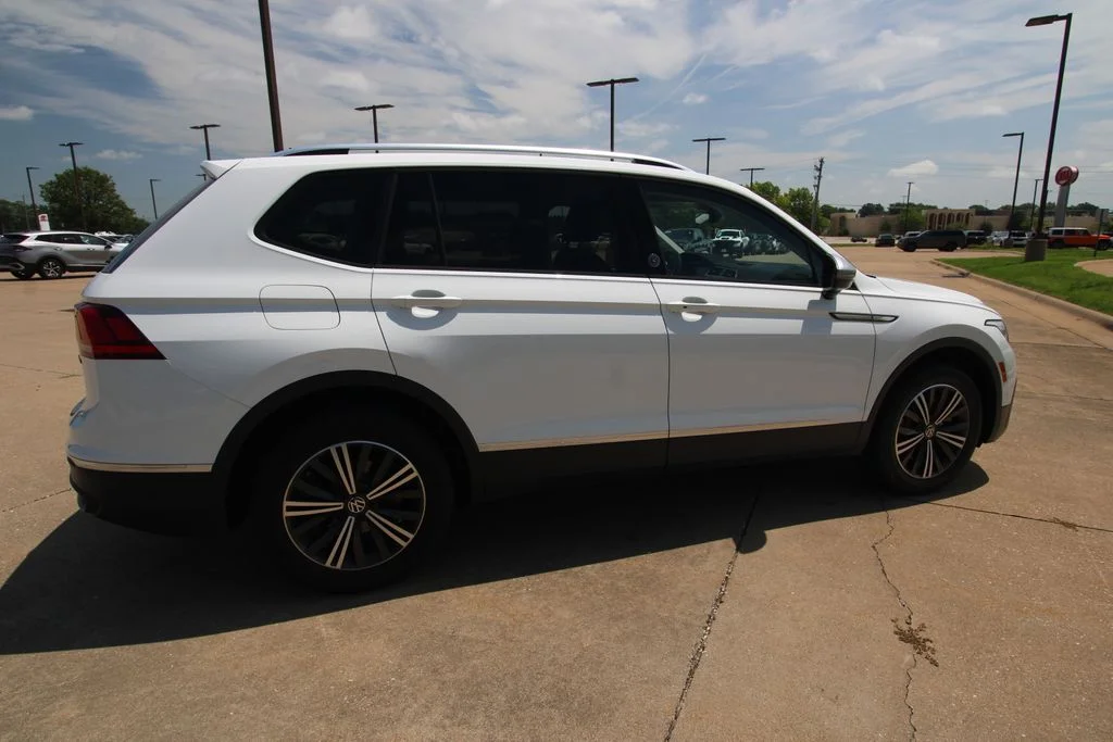 Used 2024  Volkswagen 2.0T Wolfsburg Edition image 5