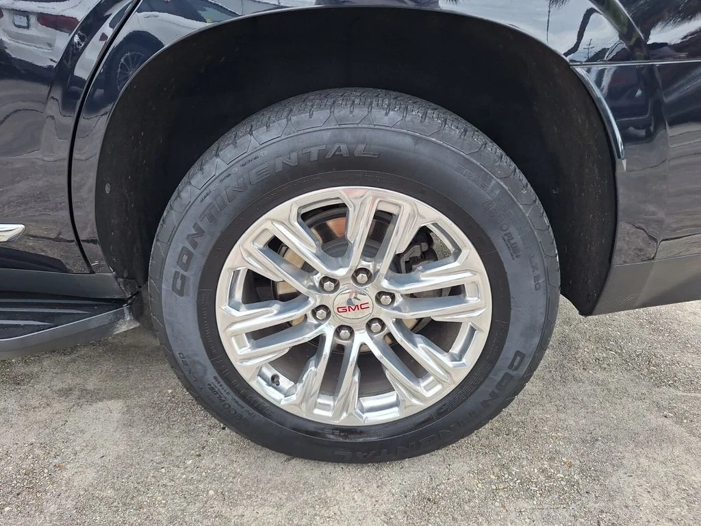 Used 2023 Blue GMC SLT image 26