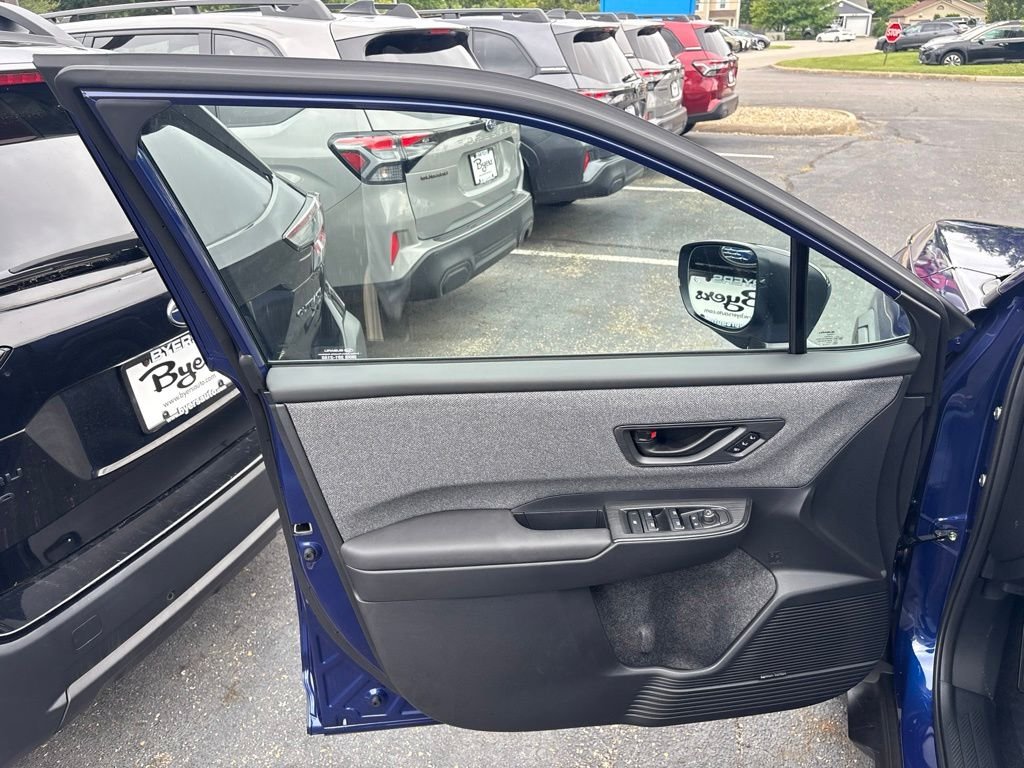 New 2026 SAPPHIRE BLUE PEARL Subaru Limited image 18