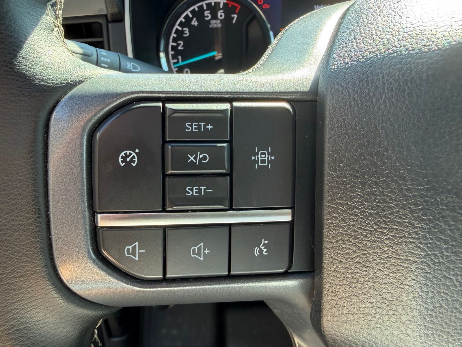 Used 2023 White Ford XLT image 18