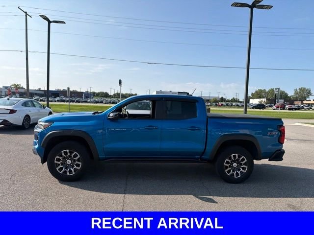 Used 2023 Blue Chevrolet Z71 image 15