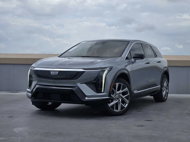 2026 Cadillac OPTIQ Luxury