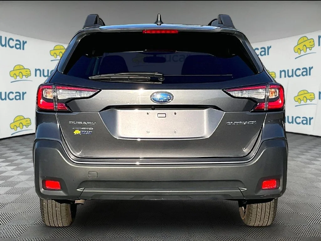 Used 2025 Magnetite Gray Metallic Subaru Premium image 5