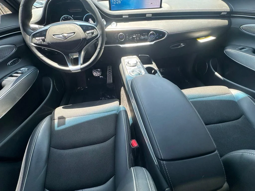 Used 2023 White Genesis 2.5T image 15