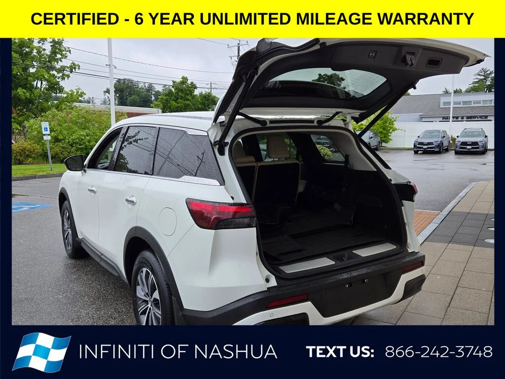 Certified Used 2023 White INFINITI PURE image 21