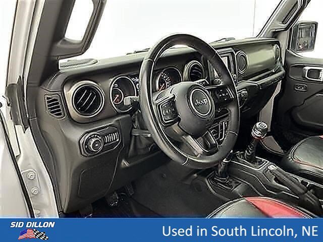 Used 2018 Bright White Clearcoat Jeep Sport S image 13