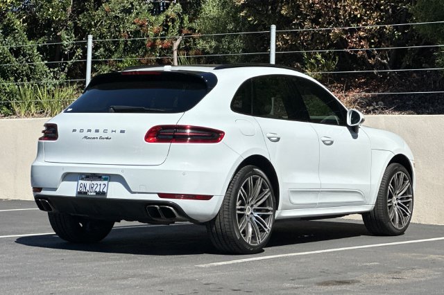 Used 2017  Porsche Turbo image 5