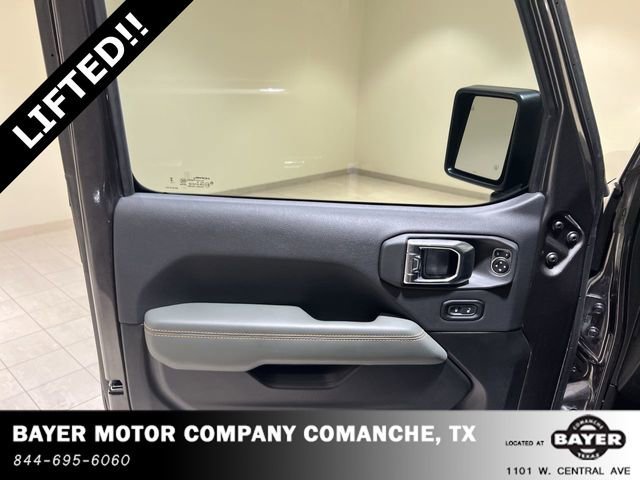 Used 2025 Gray Jeep Mojave X image 21