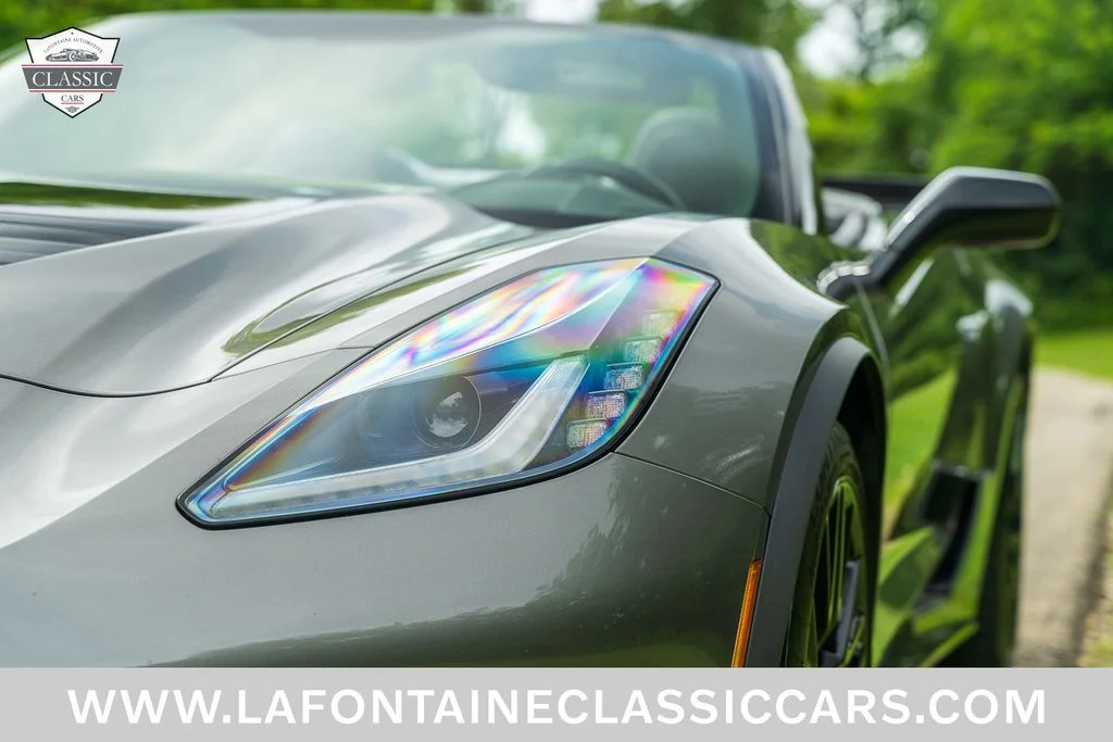 Used 2015 Gray Chevrolet Z06 image 30