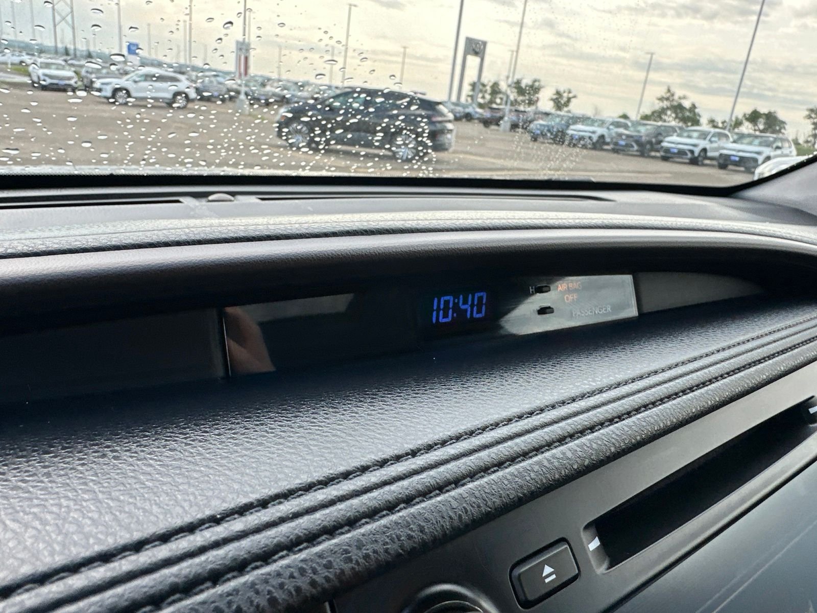 Used 2017  Toyota XLE image 64
