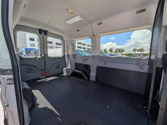 2015 Ford Transit XLT - Photo 36