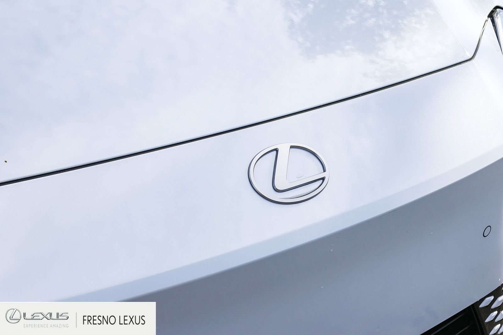 New 2026 Ultra White Lexus ES 350e PREMIUM image 11