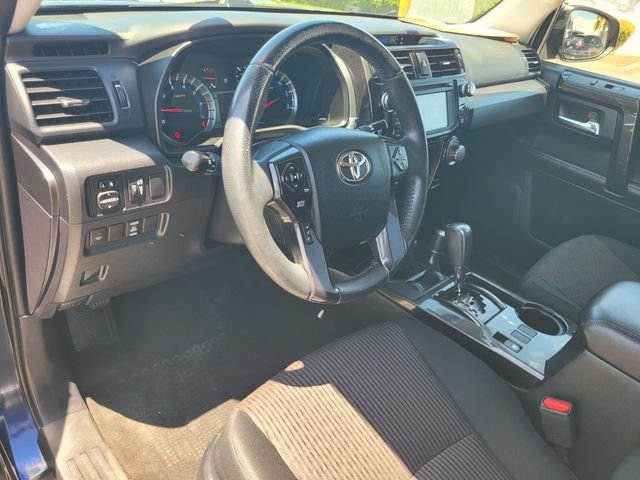 Used 2016 Blue Toyota Trail image 12