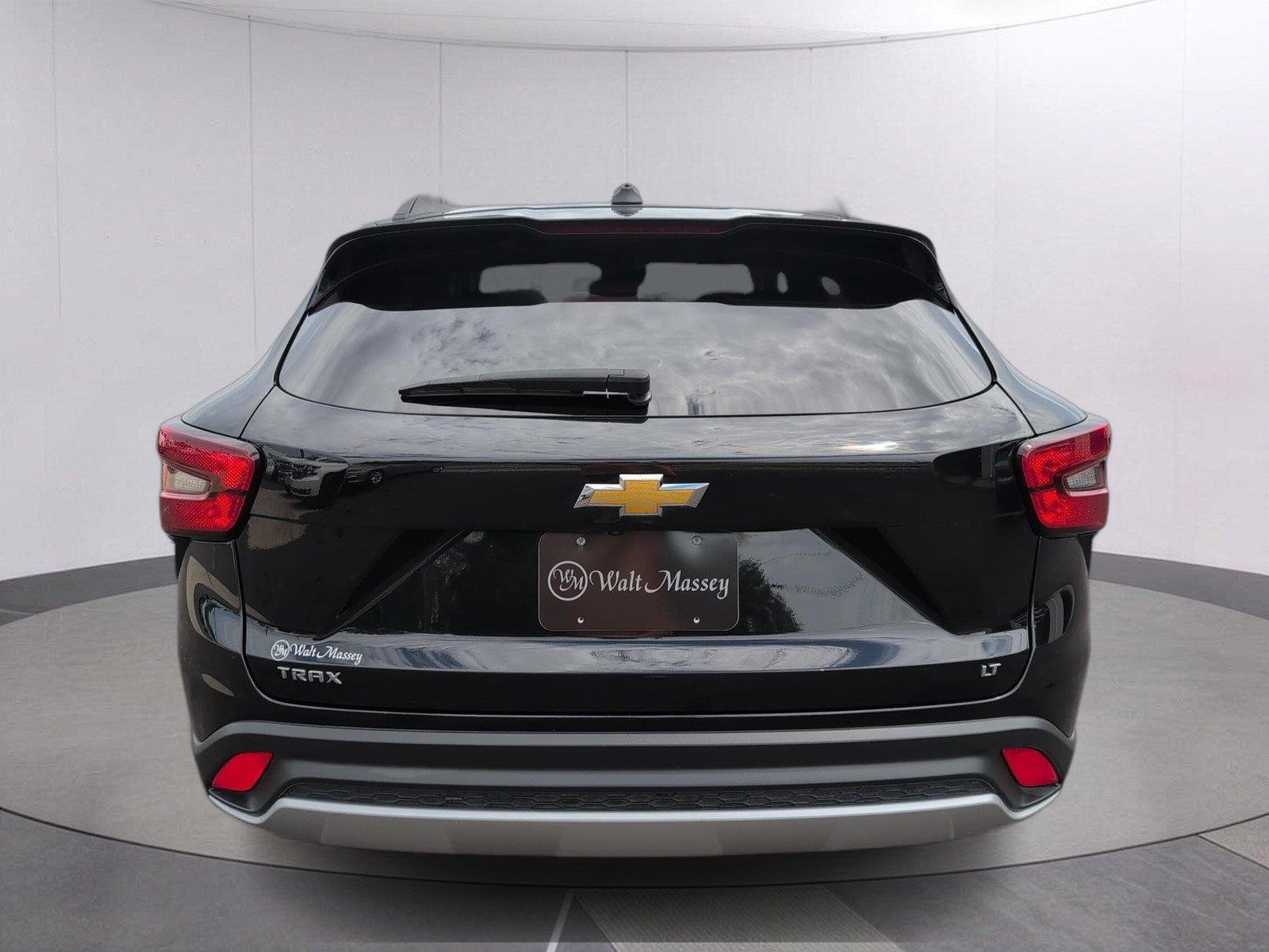 Used 2024 Mosaic Black Metallic Chevrolet LT image 6