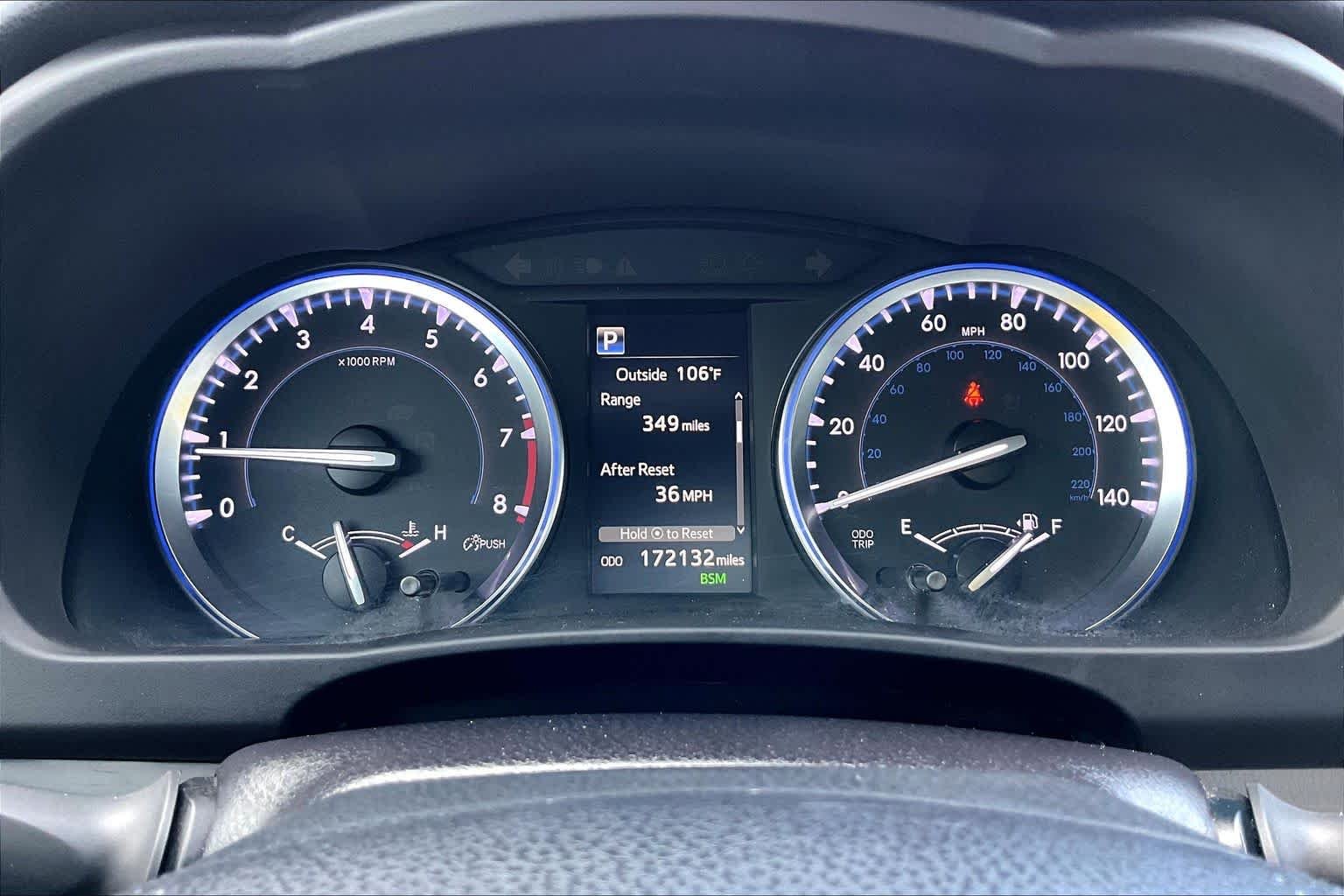 Used 2018 Blizzard Pearl Toyota XLE image 26