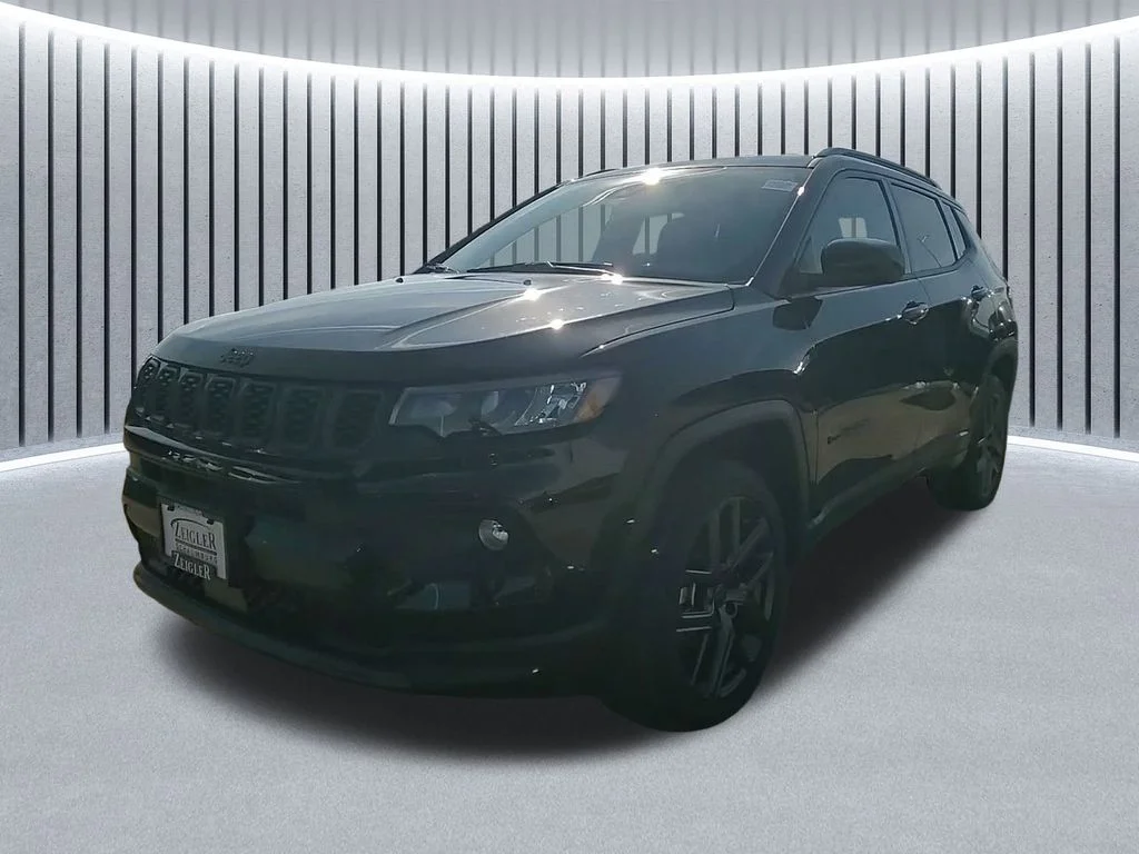 New 2026 Black Jeep Latitude image 19