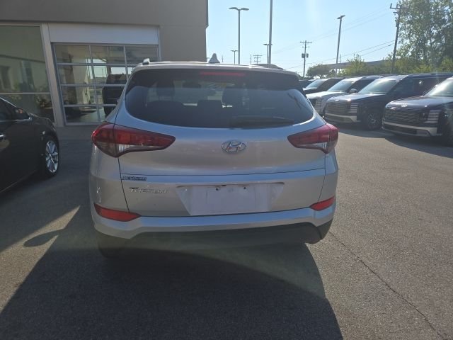 Used 2018 Silver Hyundai SEL image 3