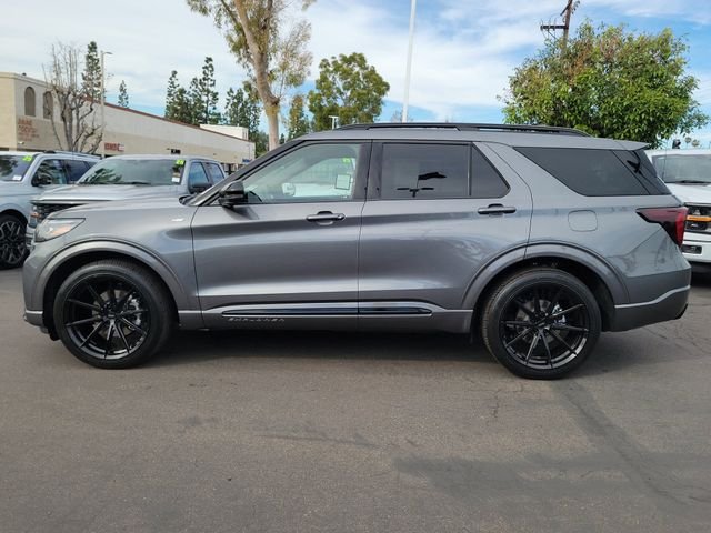 New 2026 Carbonized Gray Metallic Ford ST-Line image 25