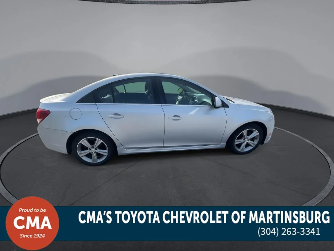 Used 2014 Silver Ice Metallic Chevrolet 2LT image 9