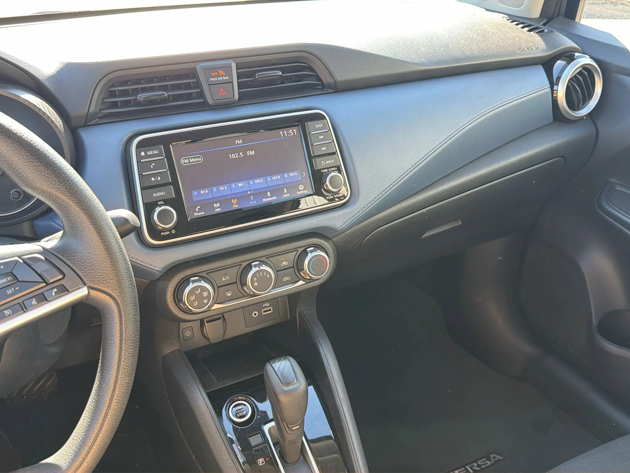 2025 Nissan Versa Sedan SV - Photo 23