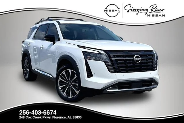 2026 Nissan Pathfinder Platinum 2WD's photo