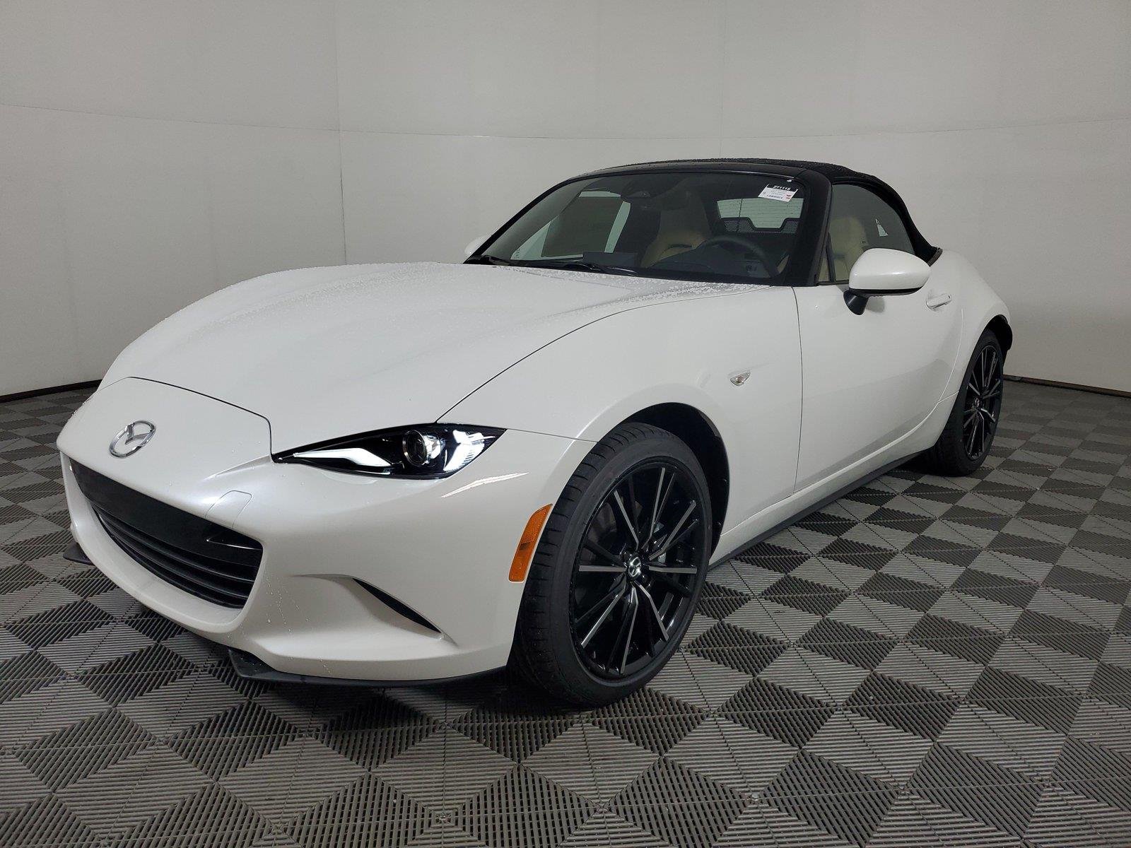 2026 Mazda MX-5 Miata Grand Touring