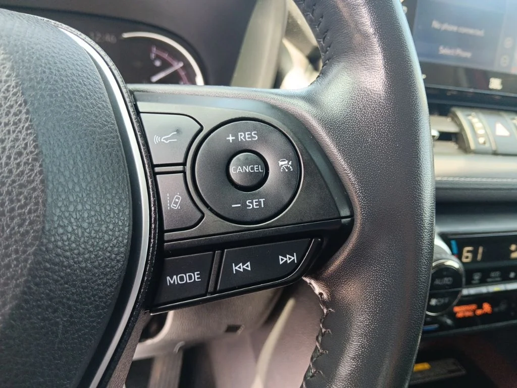 Used 2019 Red Metallic Toyota Limited image 19