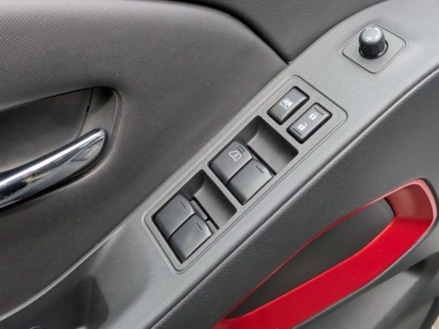Used 2023  Nissan PRO-X image 13