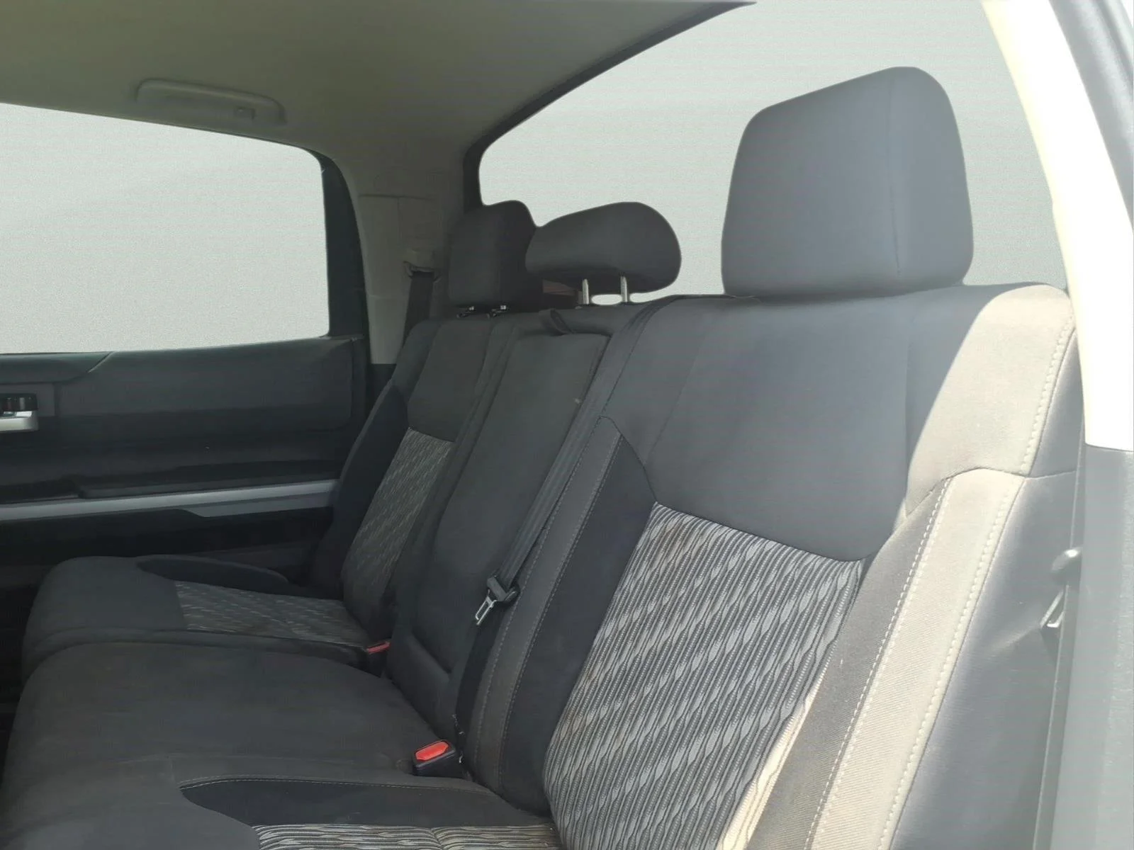 Used 2020 Super White Toyota SR5 image 6