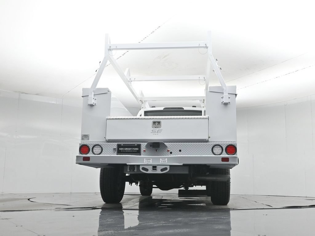 2026 Ford F-350 Super Duty Chassis Cab XL - Photo 51