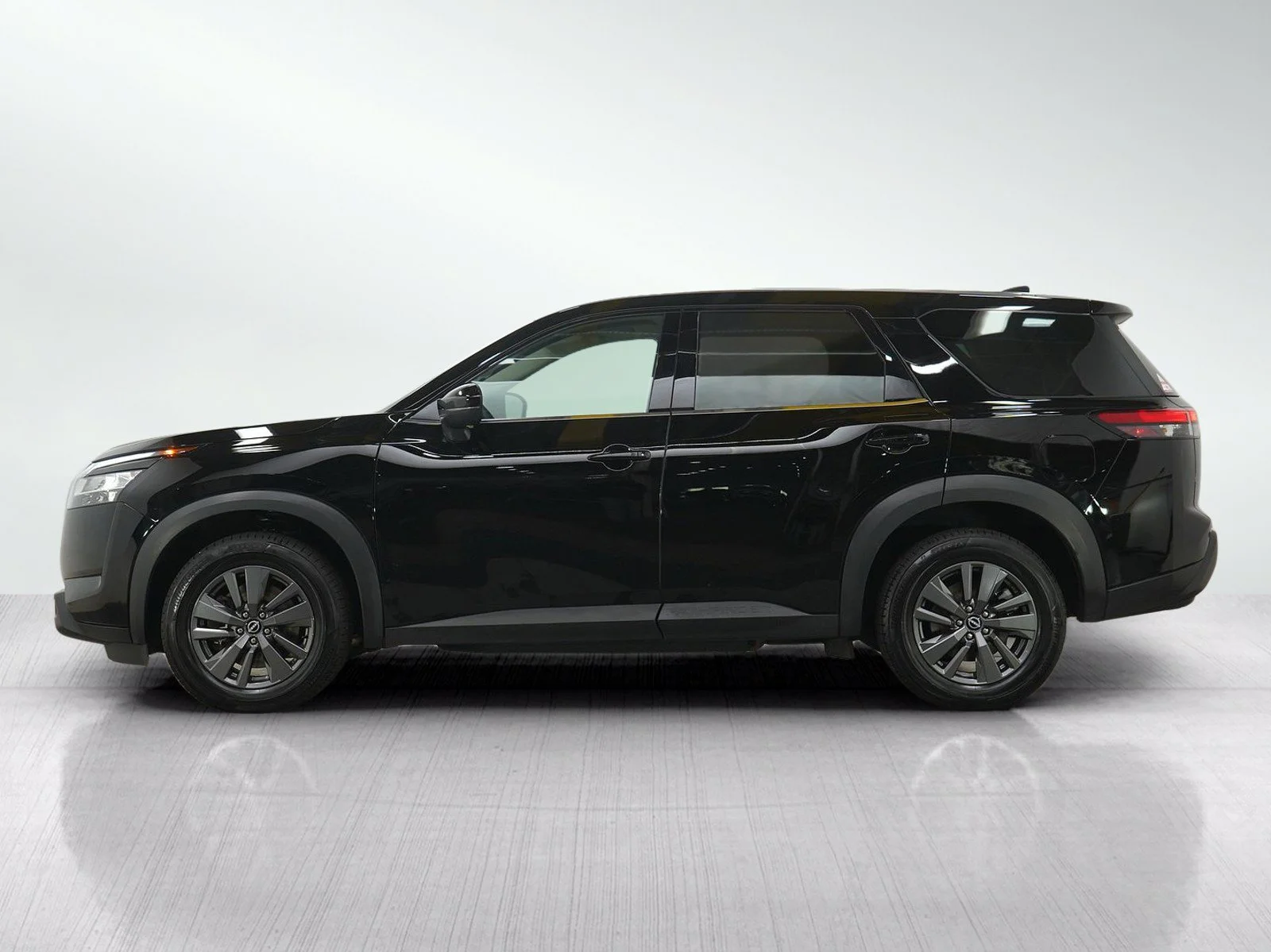 Used 2022 Nissan Pathfinder S with VIN 5N1DR3AC0NC213033 for sale in Burnsville, Minnesota