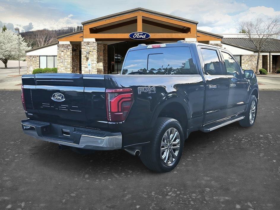 Used 2025 Black Metallic Ford LARIAT image 5