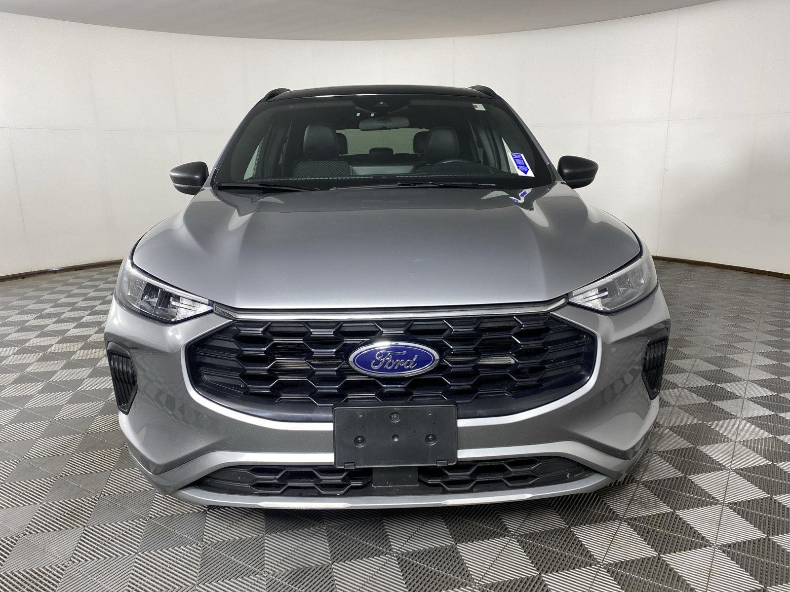 Used 2023 Iconic Silver Ford ST-Line image 4