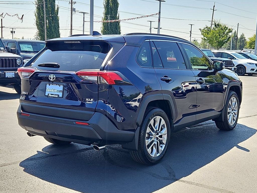 Used 2025 Blueprint Toyota XLE Premium image 6