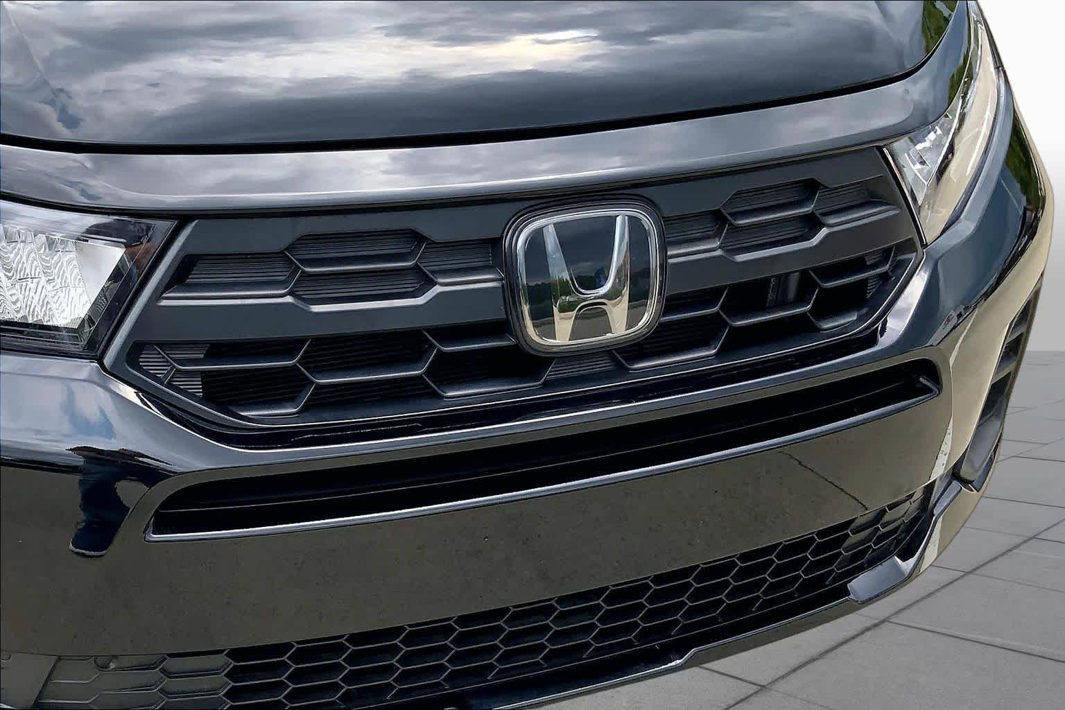 Used 2026 Crystal Black Pearl Honda Sport-L image 32