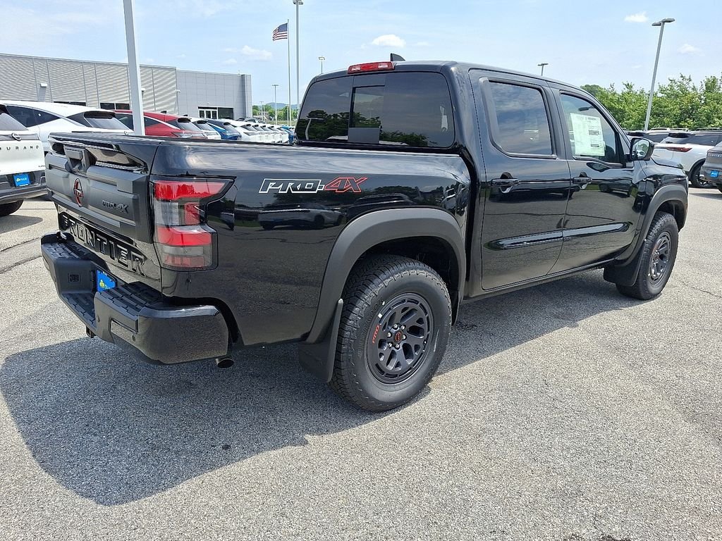 2026 Nissan Frontier — photo 4