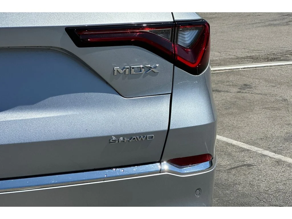 New 2026 Solar Silver Metallic Acura w/Technology Package image 22