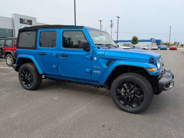 2024 Jeep Wrangler Sahara 4xe