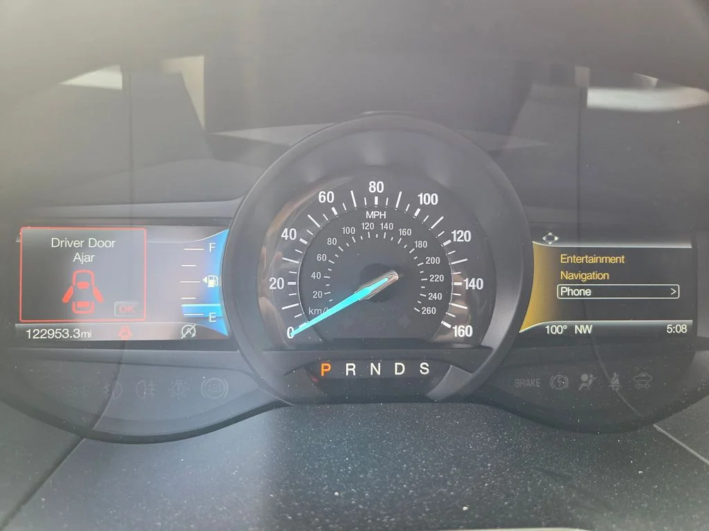 Used 2020 Blue Ford SEL image 16