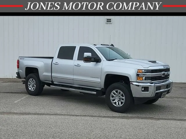 2017 Chevrolet Silverado HD LTZ 4WD Crew Cab Standard Box's photo