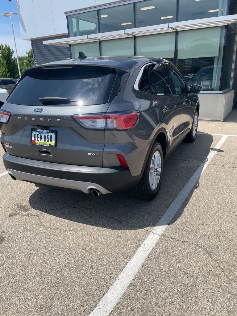 Used 2022 Gray Ford SE image 4