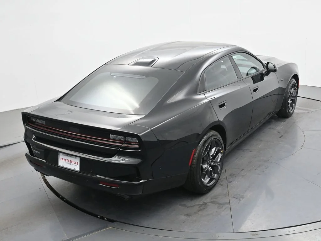 New 2026 Diamond Black Crystal Pearlcoat Dodge R/T image 28
