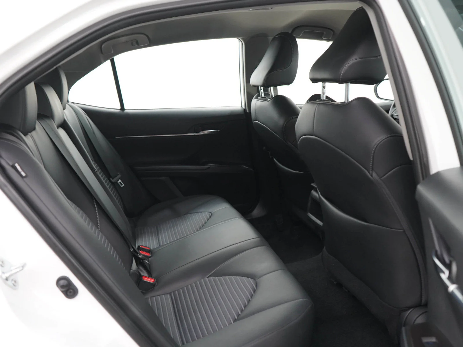 Used 2024  Toyota  image 12