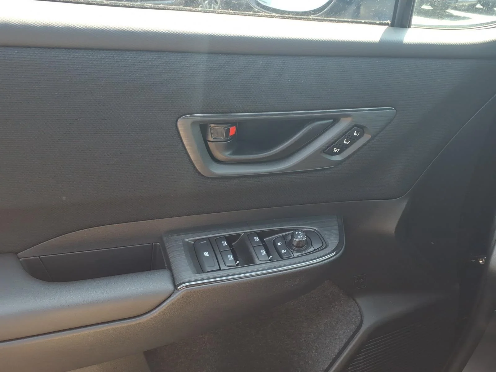 Used 2026 Sapphire Blue Pearl Subaru Limited image 23