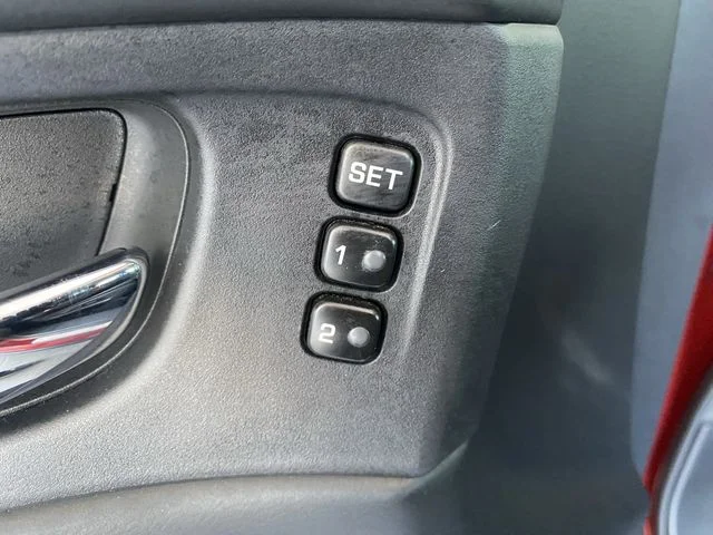 Used 2020 Cayenne Red Metallic Nissan SL image 21