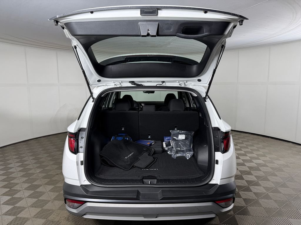 2026 Hyundai Tucson SE - Photo 13