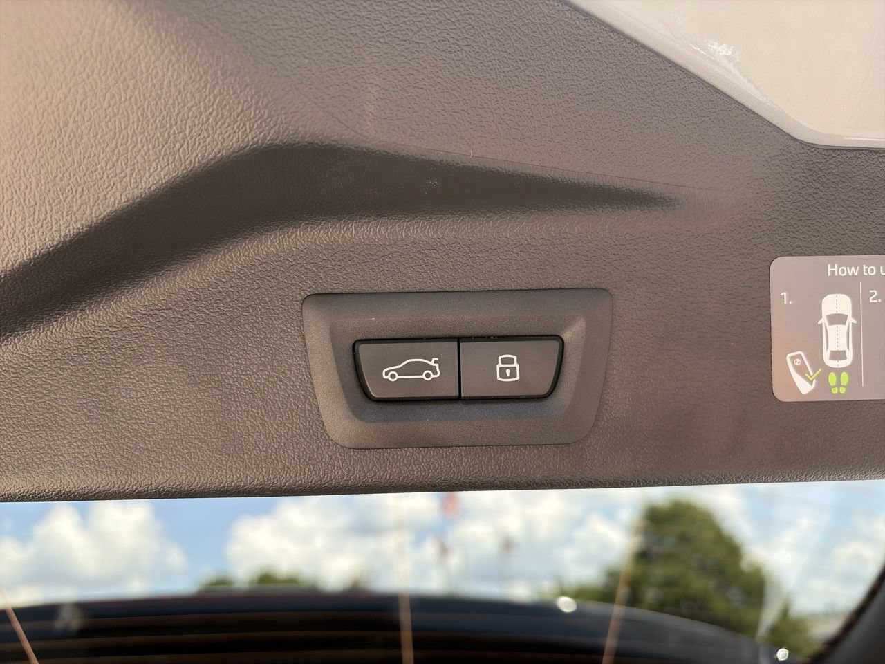 Used 2026 Brooklyn Grey Metallic BMW xDrive40i image 35